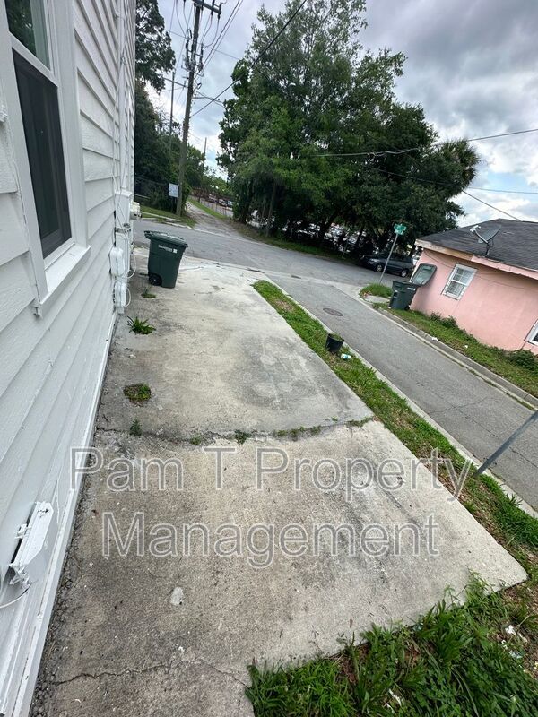 Downtown 2 bedroom apartment property image