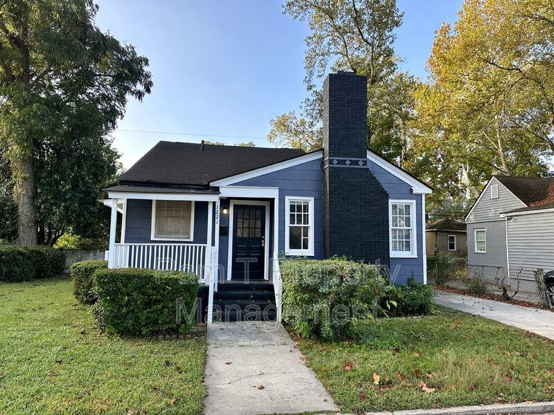 1221 SEILER AVE Savannah, GA 31404 Savannah Property Management Company