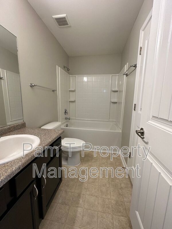3 bedroom townhome in Pooler property image