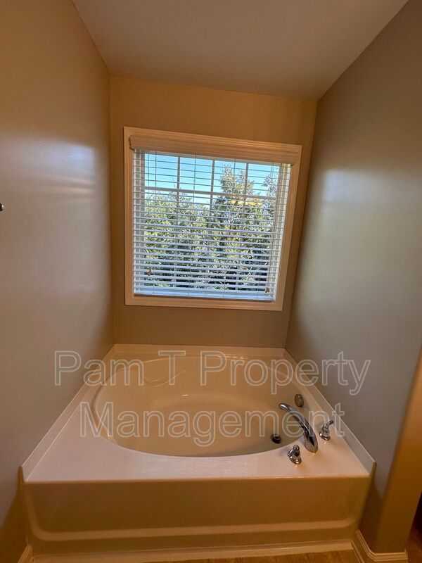 3 bedroom townhome in Pooler property image