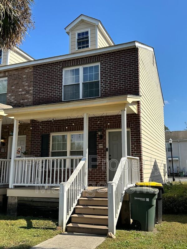 2-Bedroom Townhome | 2.5 Baths, Washer/Dryer & Rear Parking property image
