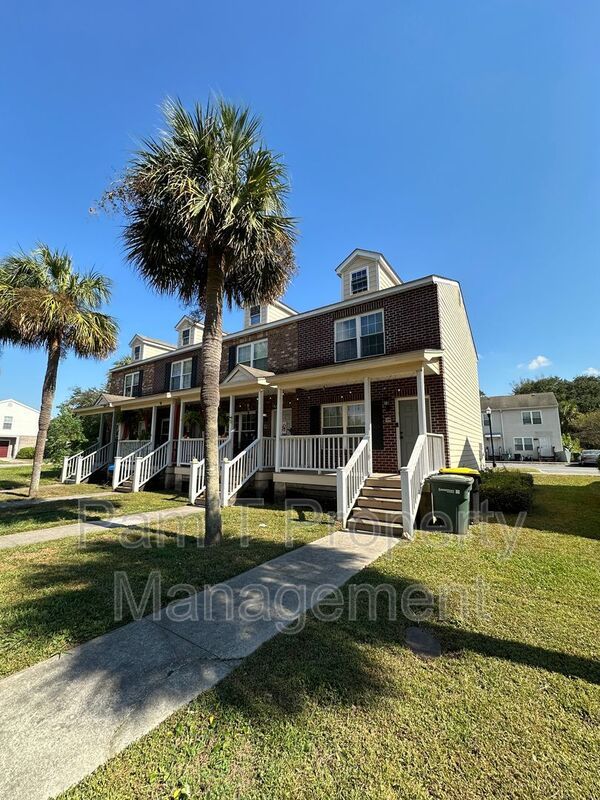2-Bedroom Townhome | 2.5 Baths, Washer/Dryer & Rear Parking property image