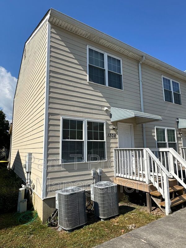 2-Bedroom Townhome | 2.5 Baths, Washer/Dryer & Rear Parking property image