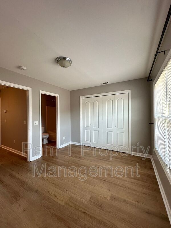 2-Bedroom Townhome | 2.5 Baths, Washer/Dryer & Rear Parking property image