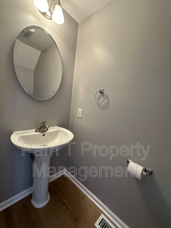 2-Bedroom Townhome | 2.5 Baths, Washer/Dryer & Rear Parking property image