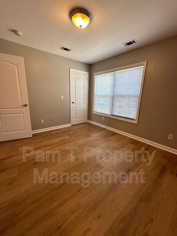 2-Bedroom Townhome | 2.5 Baths, Washer/Dryer & Rear Parking property image