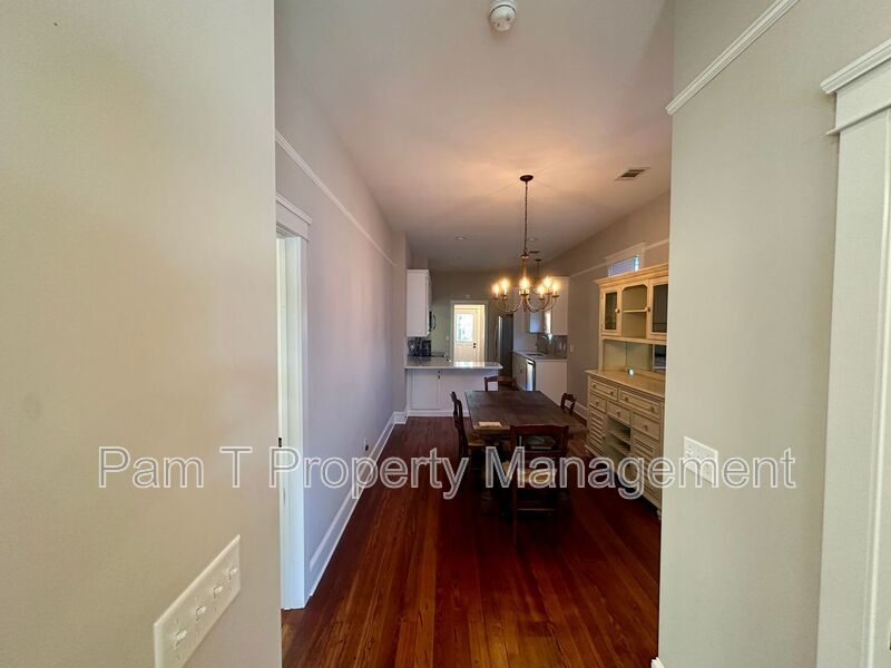 Beautiful 2 bedroom in Victorian District property image