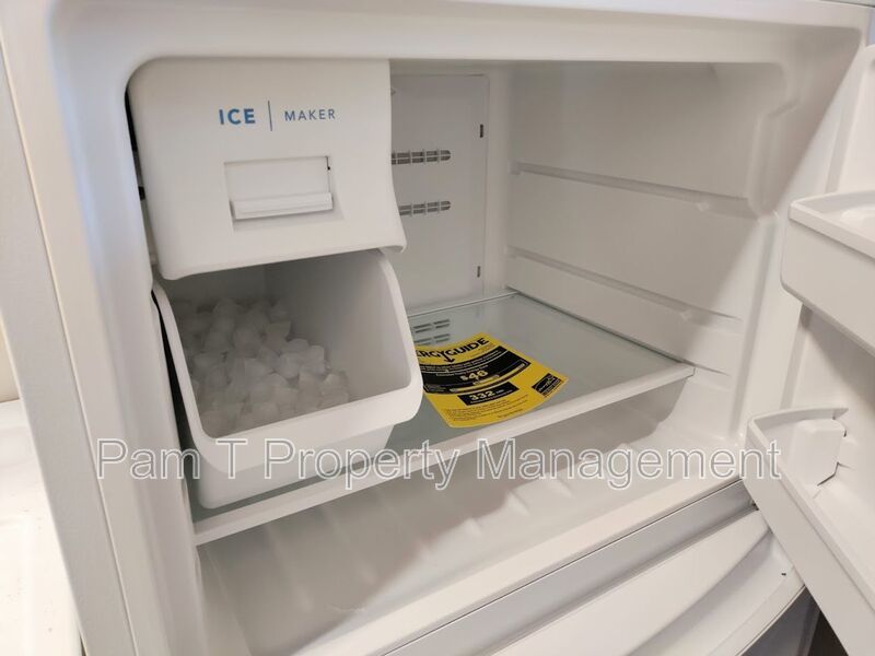 Cozy 1 bedroom/1 bath off of Ferguson property image