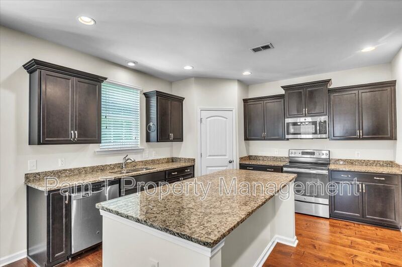 5 bedroom house in the Somersby neighborhood in Pooler property image