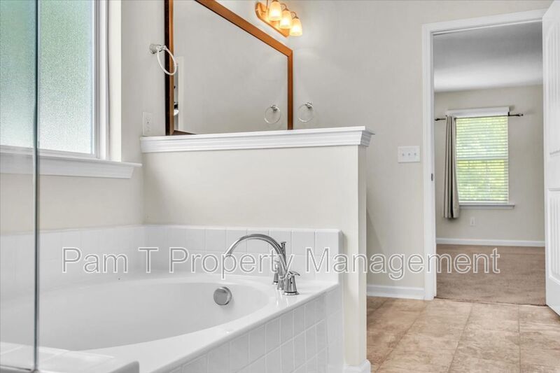 5 bedroom house in the Somersby neighborhood in Pooler property image