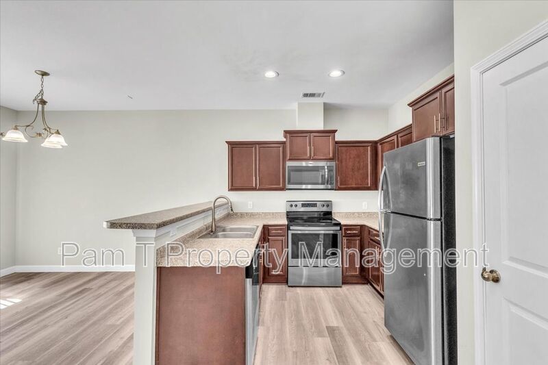 3 bedroom townhome in Pooler with lots of amenities property image