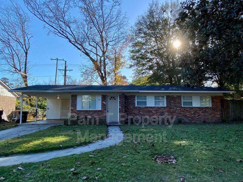 103 Wilshire BlVD Savannah, GA 31419 Savannah Property Management Company