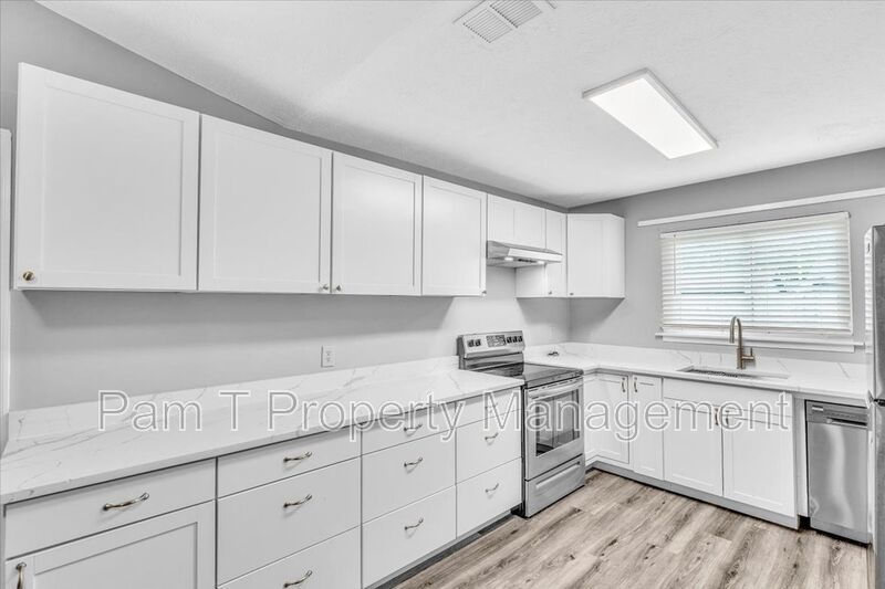 3 Bedroom Single Family Home property image