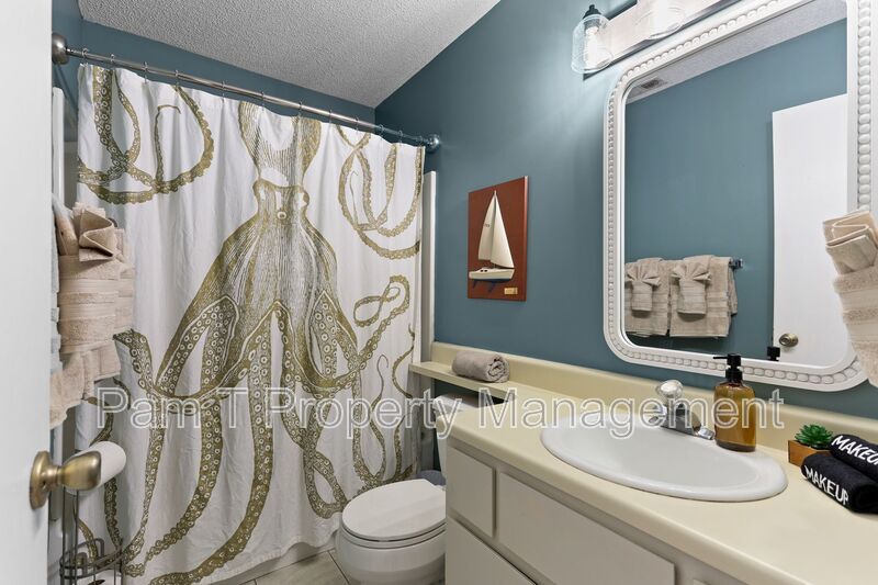 3 Bedroom Home on Wilmington Island property image