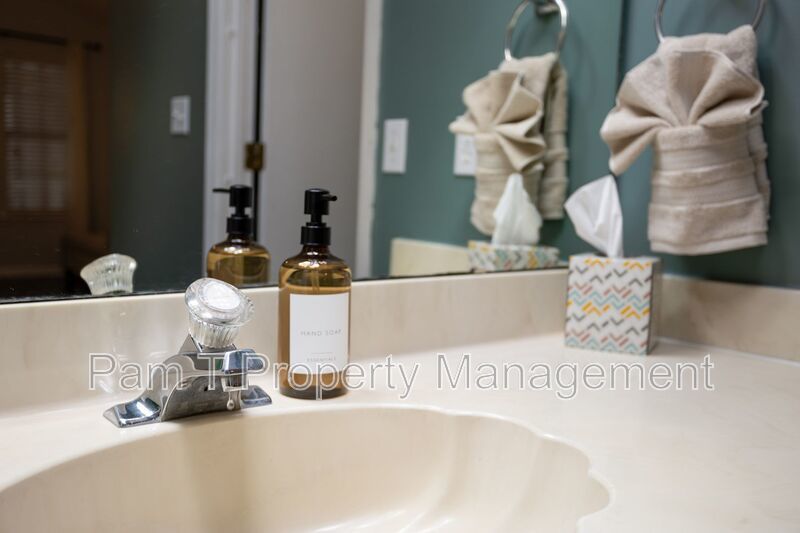 3 Bedroom Home on Wilmington Island property image