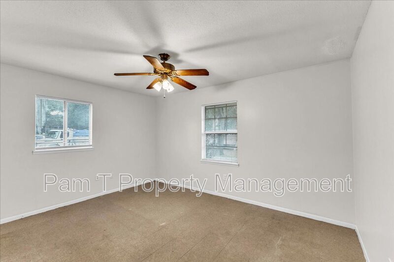 2 Bedroom Duplex property image