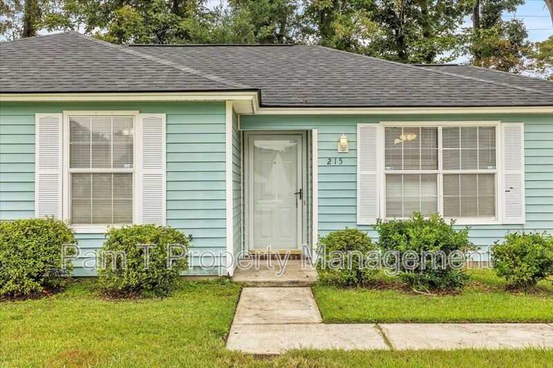 3 bedroom home off Quacco property image