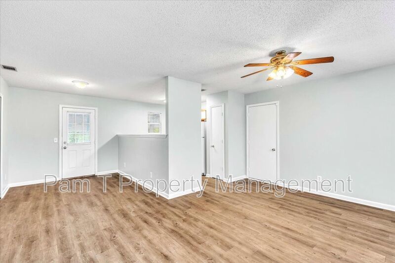 3 bedroom home off Quacco property image