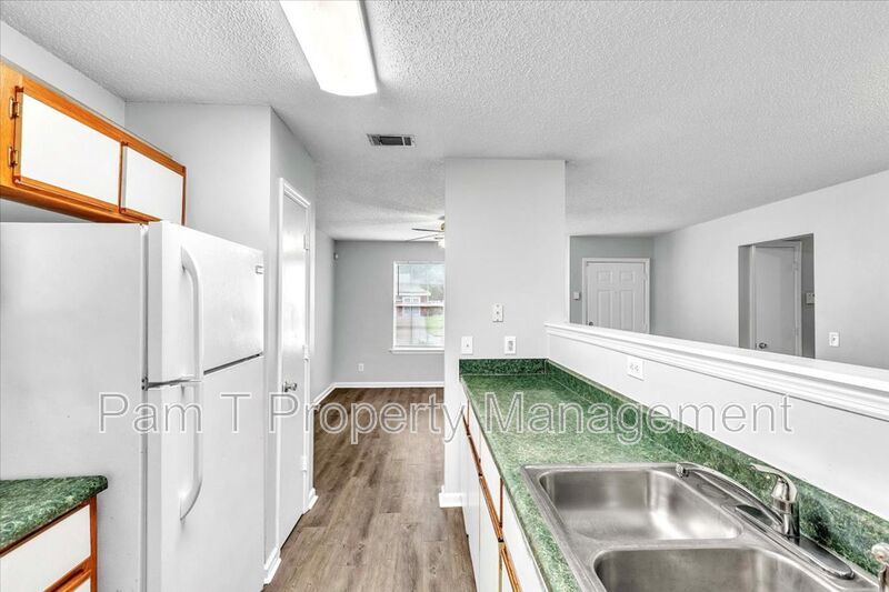 3 bedroom home off Quacco property image