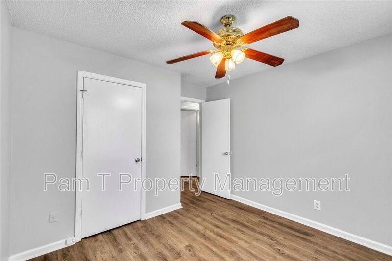 3 bedroom home off Quacco property image