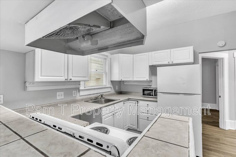 3 bedroom 2 bath Downtown Savannah apartment property image