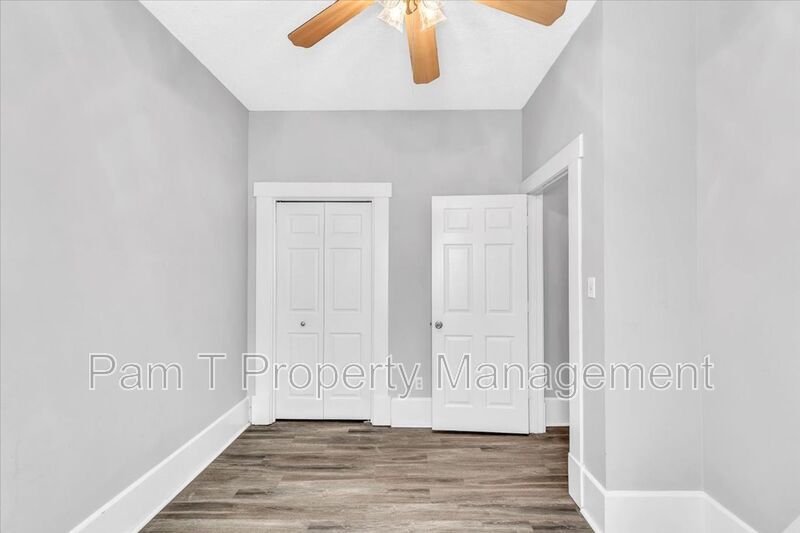 3 bedroom 2 bath Downtown Savannah apartment property image