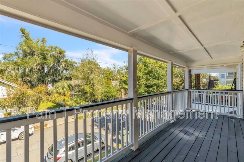 3 bedroom 2 bath Downtown Savannah apartment property image