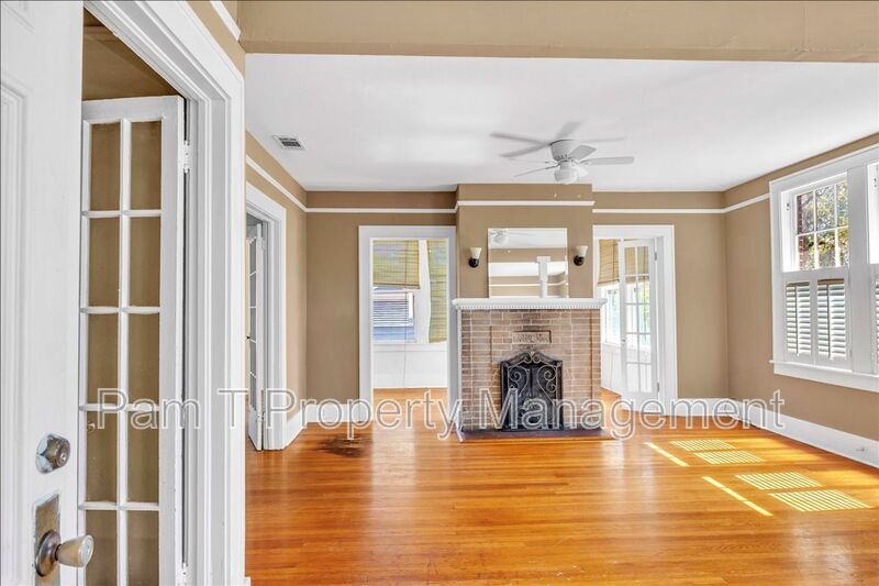 Upstairs Large 3 bedroom apartment in Ardsley Park property image