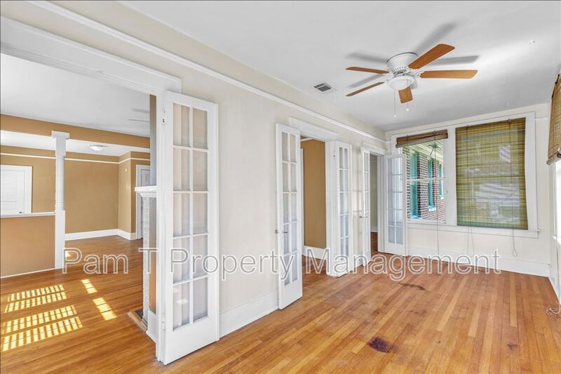 Upstairs Large 3 bedroom apartment in Ardsley Park property image