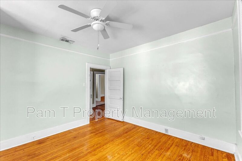 Upstairs Large 3 bedroom apartment in Ardsley Park property image