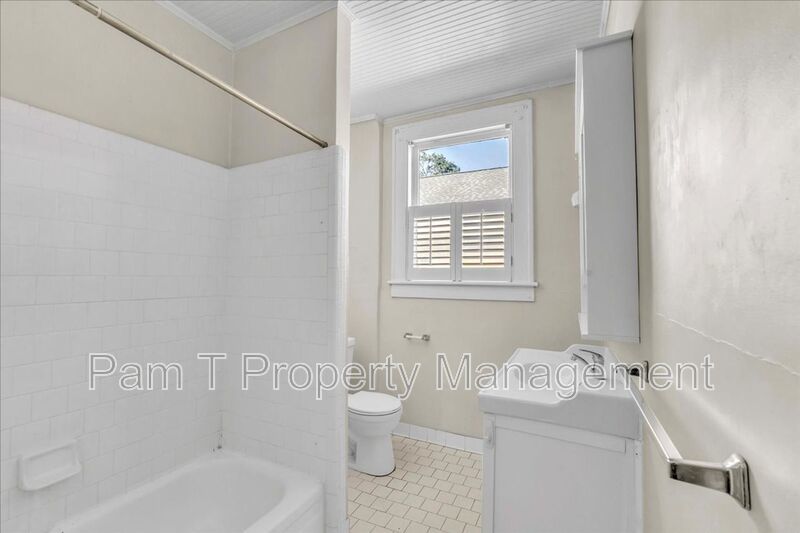 Upstairs Large 3 bedroom apartment in Ardsley Park property image