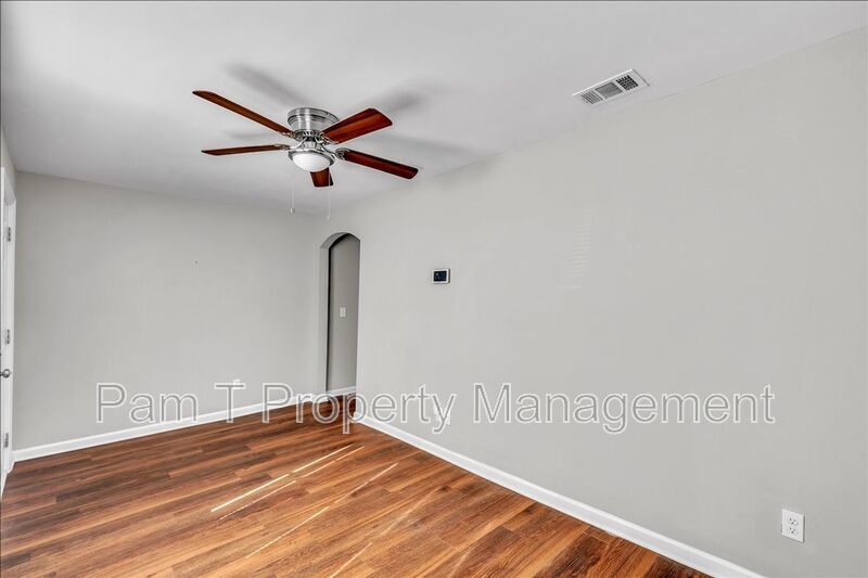 2 Bedroom Duplex property image