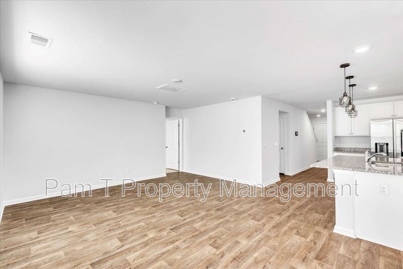 5 bedroom home in Bloomingdale property image