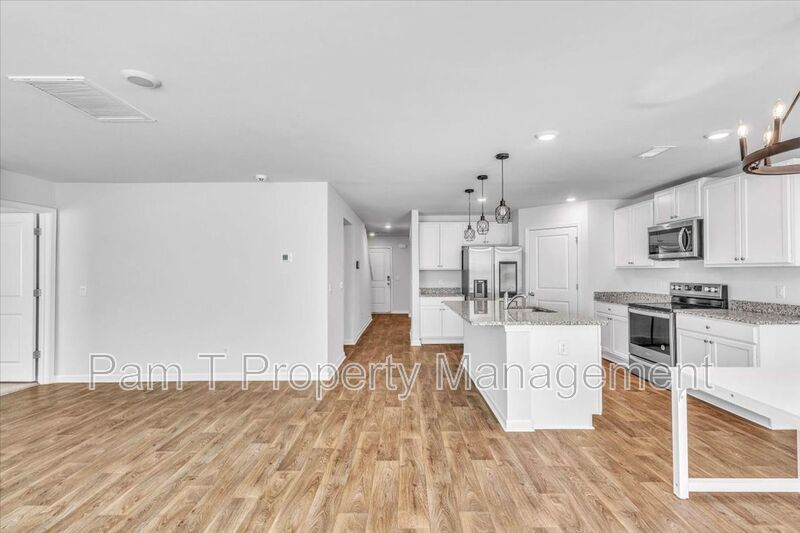 5 bedroom home in Bloomingdale property image