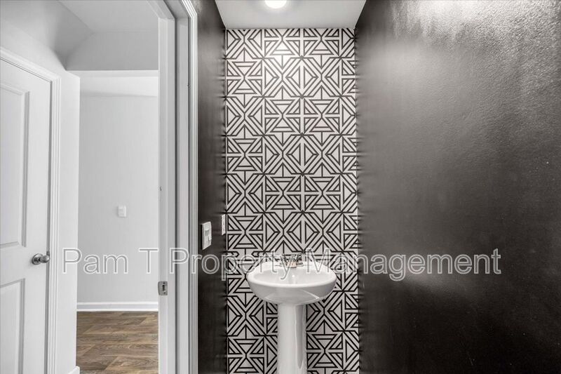 5 bedroom home in Bloomingdale property image