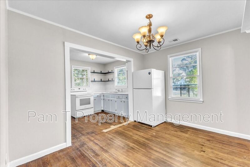 Charming 3-Bedroom Home on a Corner Lot in Beautiful Savannah, GA property image