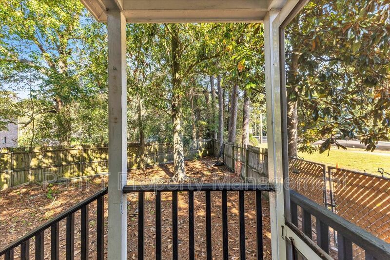 Charming 3-Bedroom Home on a Corner Lot in Beautiful Savannah, GA property image