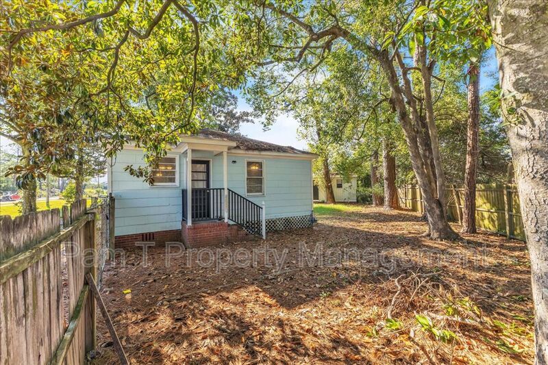 Charming 3-Bedroom Home on a Corner Lot in Beautiful Savannah, GA property image