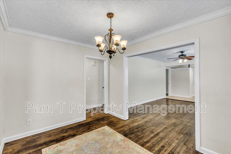 Convenient Midtown 3 bedroom home property image