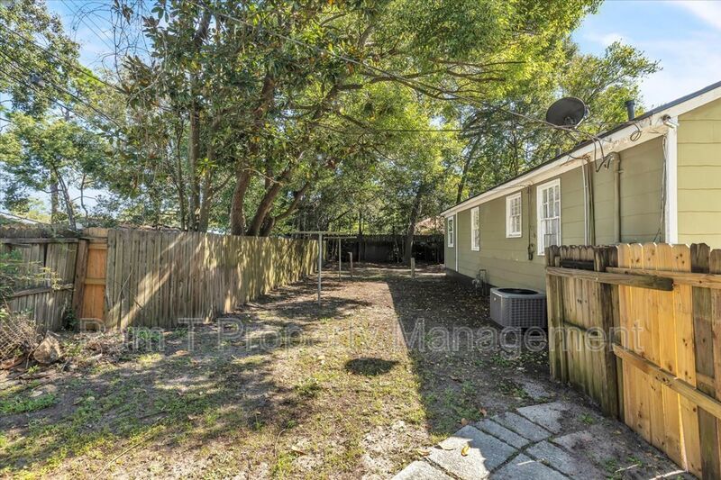 Convenient Midtown 3 bedroom home property image