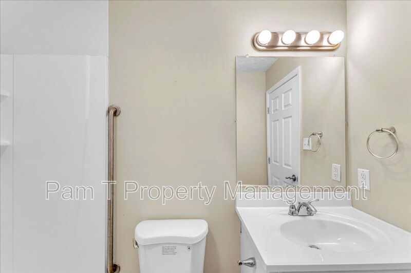 Charming 3-Bed / 2-Bath Home in Savannah property image