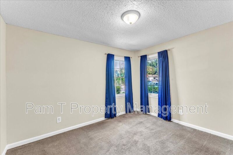 Charming 3-Bed / 2-Bath Home in Savannah property image