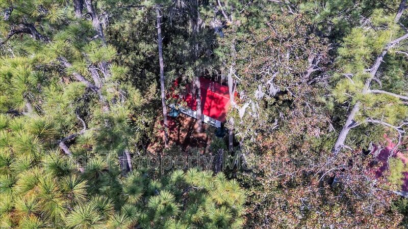 Cozy 1 bedroom/1 bath off of Ferguson property image