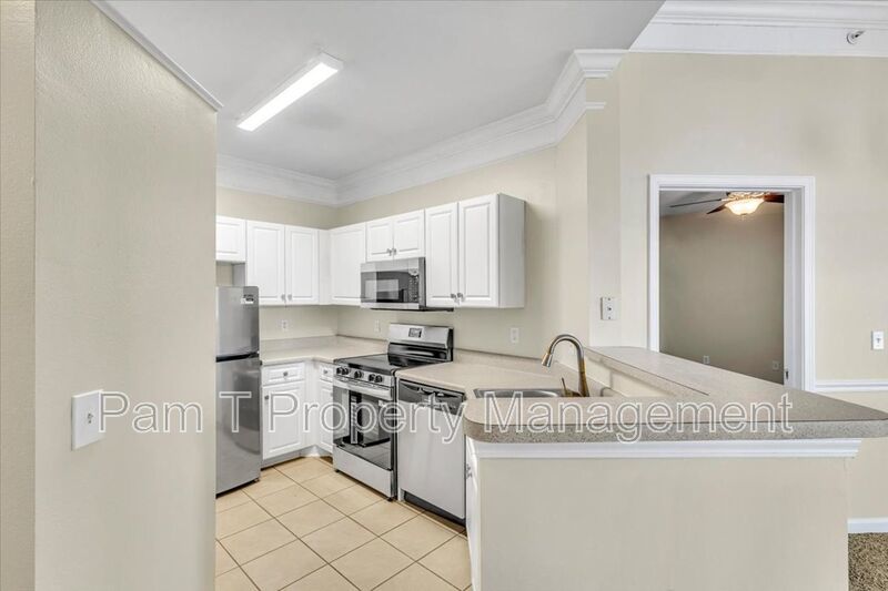 Beautiful 2 bedroom condo on Wilmington Island property image