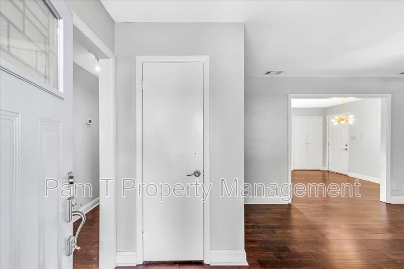 Downtown 2 bedroom home property image
