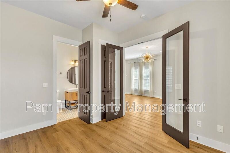 Downtown 4 bedroom home property image