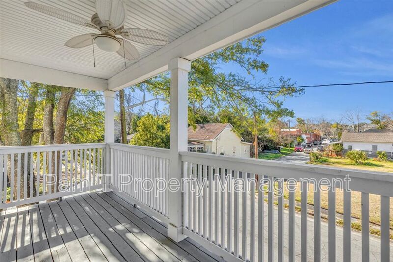 Downtown 4 bedroom home property image