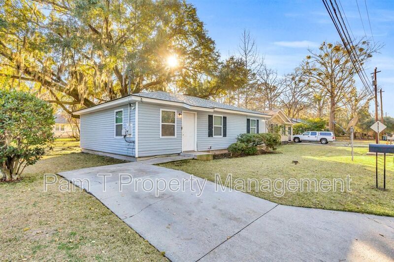 3 Bedroom Single Family Home property image