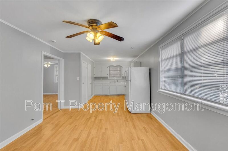 Bright & Freshly Updated 2-Bedroom Upstairs Unit property image