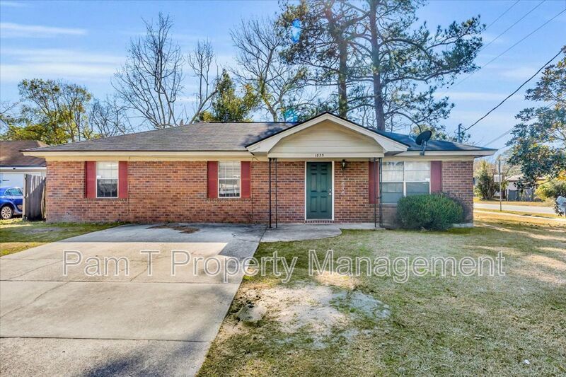 3 bedroom home in Liberty City property image